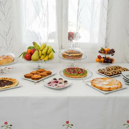 Frühstückspension Paloma 4*