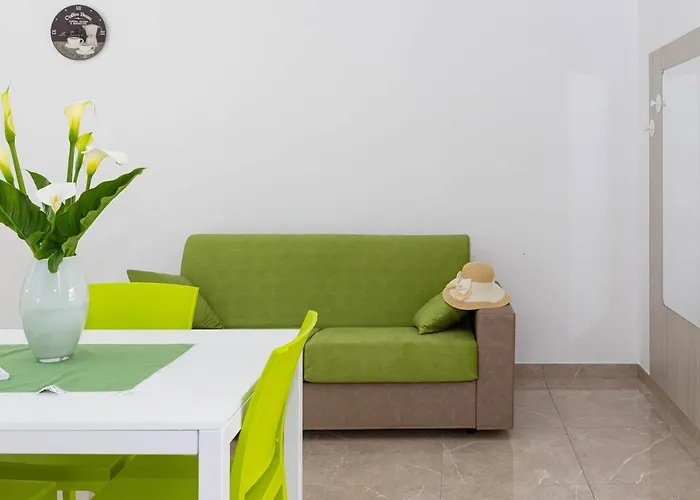 Paloma Bed & Breakfast 4*